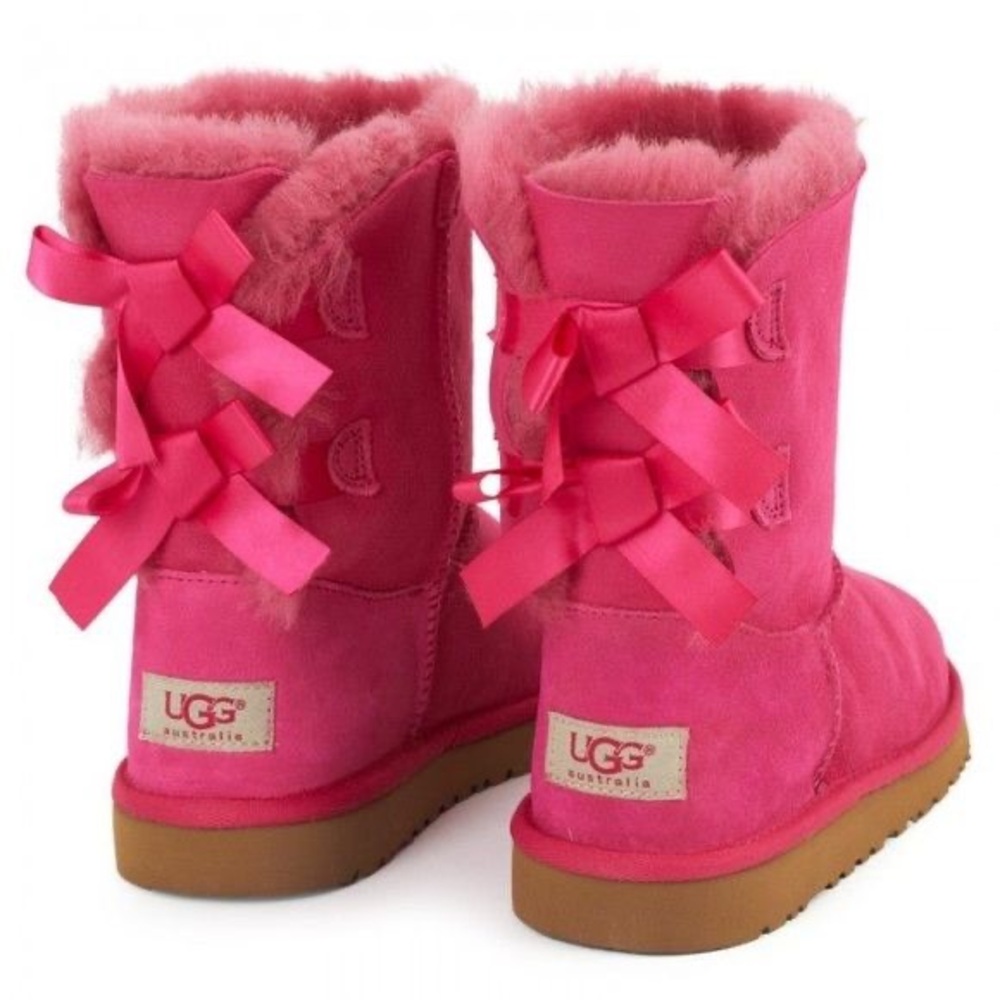 UGG Mini Bailey Bow ll Fuchsia Boots with Ribbon Accents Size 6